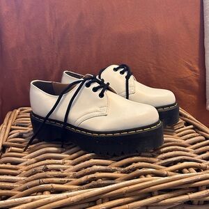 Dr Marten • US 8 • White 1461 Quad Platform Derby Loafer